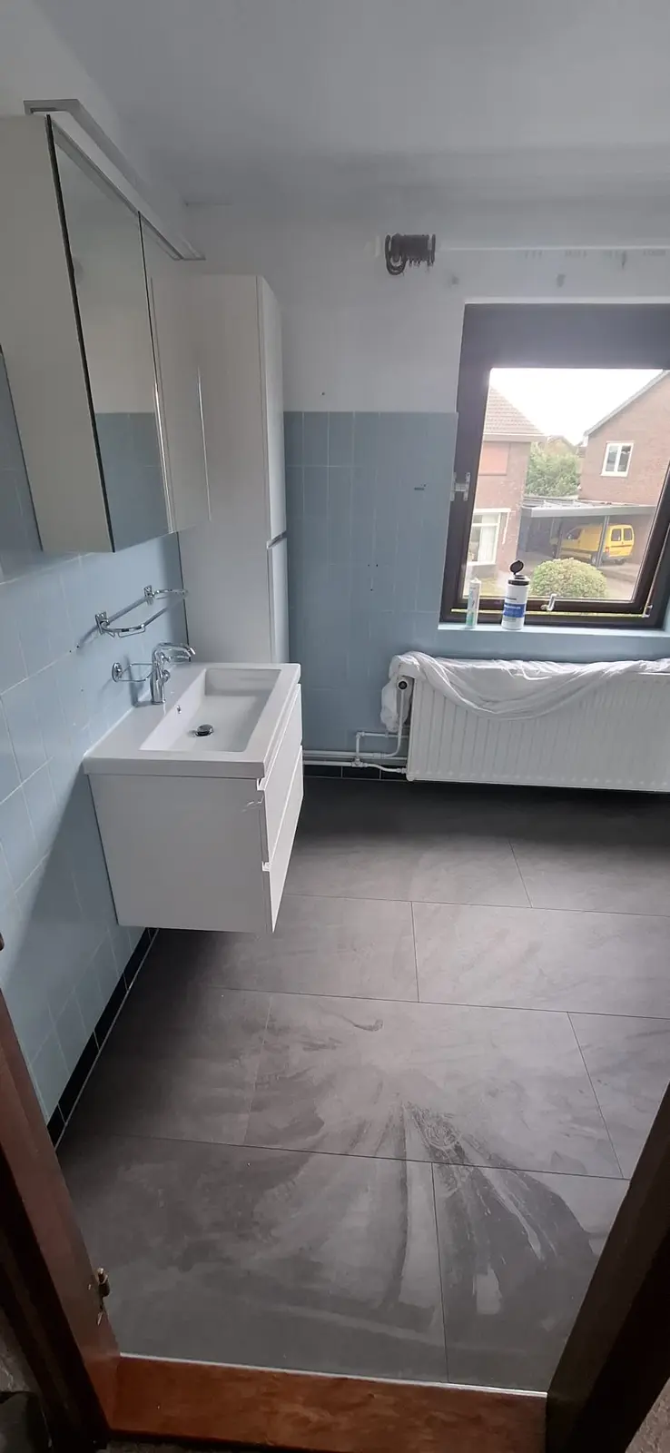 Marmerlook badkamer voor renovatie